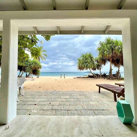 Moon Isle Beach Bungalow Nilaveli Eksteriør billede