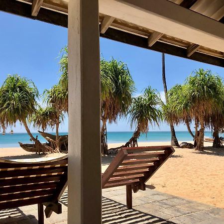 Moon Isle Beach Bungalow Nilaveli Eksteriør billede