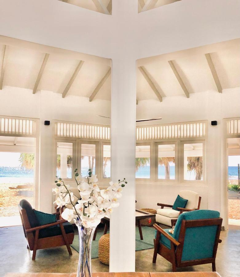 Moon Isle Beach Bungalow Nilaveli Eksteriør billede