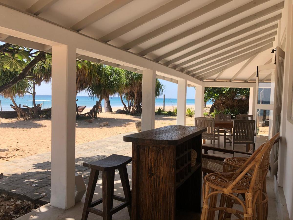 Moon Isle Beach Bungalow Nilaveli Eksteriør billede